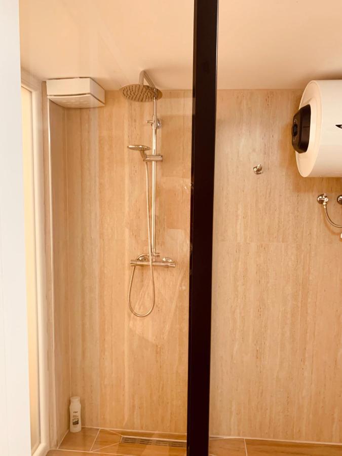 Auto Tana Guest House ティラナ エクステリア 写真