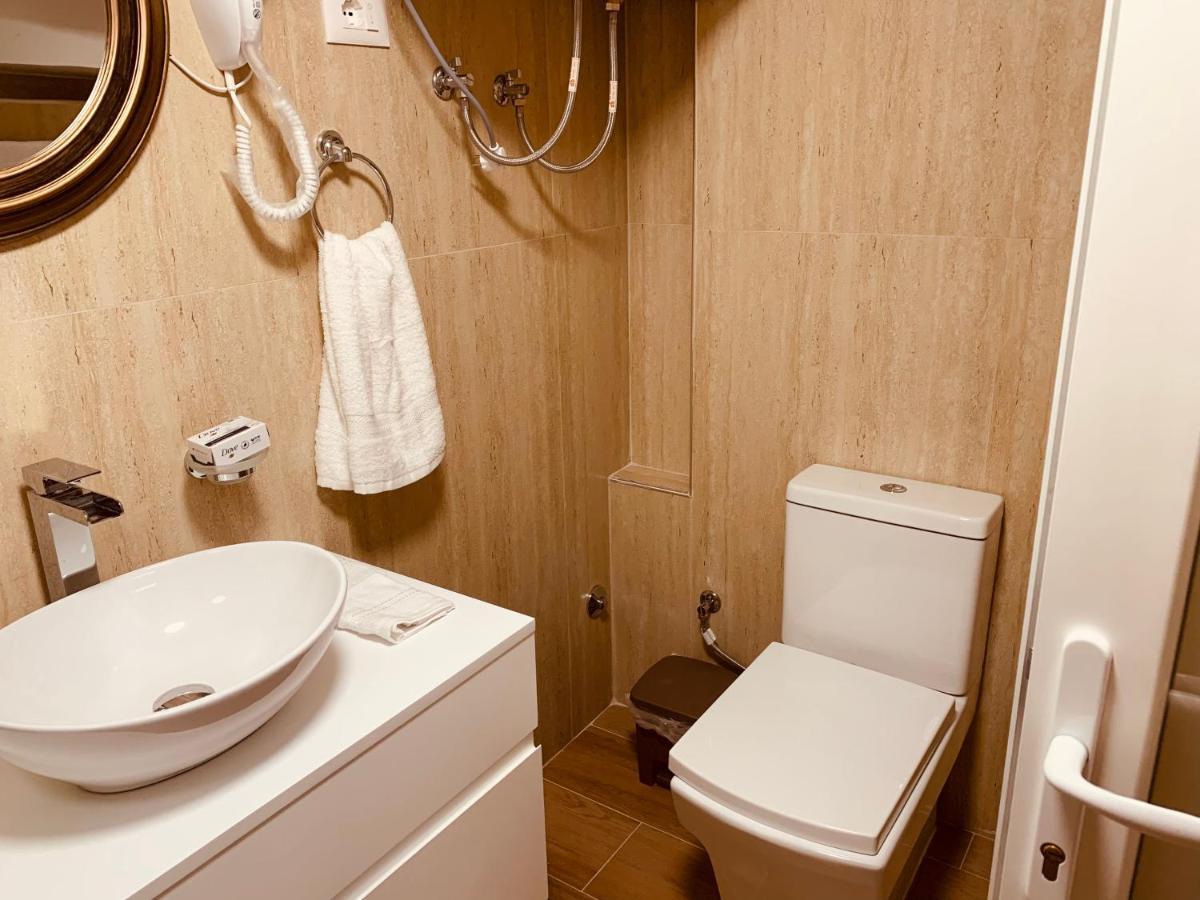 Auto Tana Guest House ティラナ エクステリア 写真