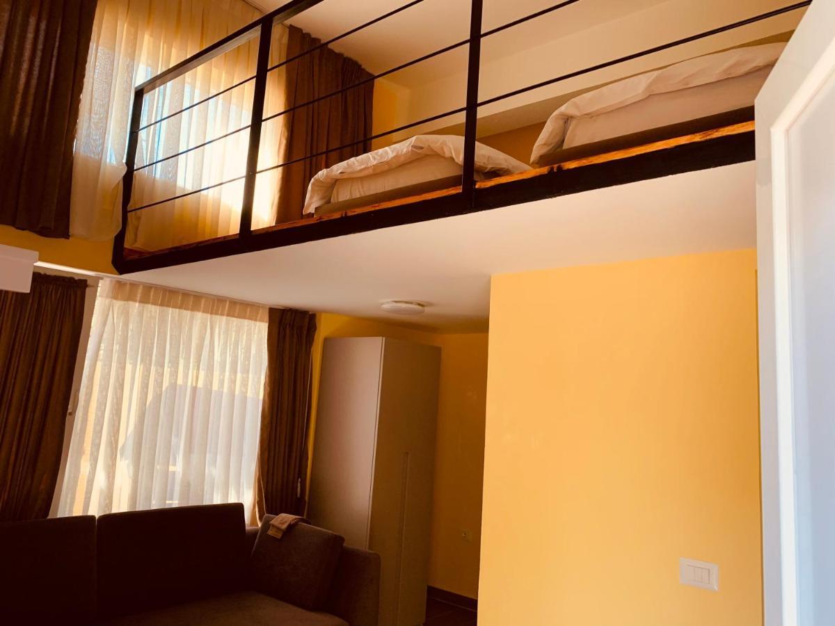 Auto Tana Guest House ティラナ エクステリア 写真