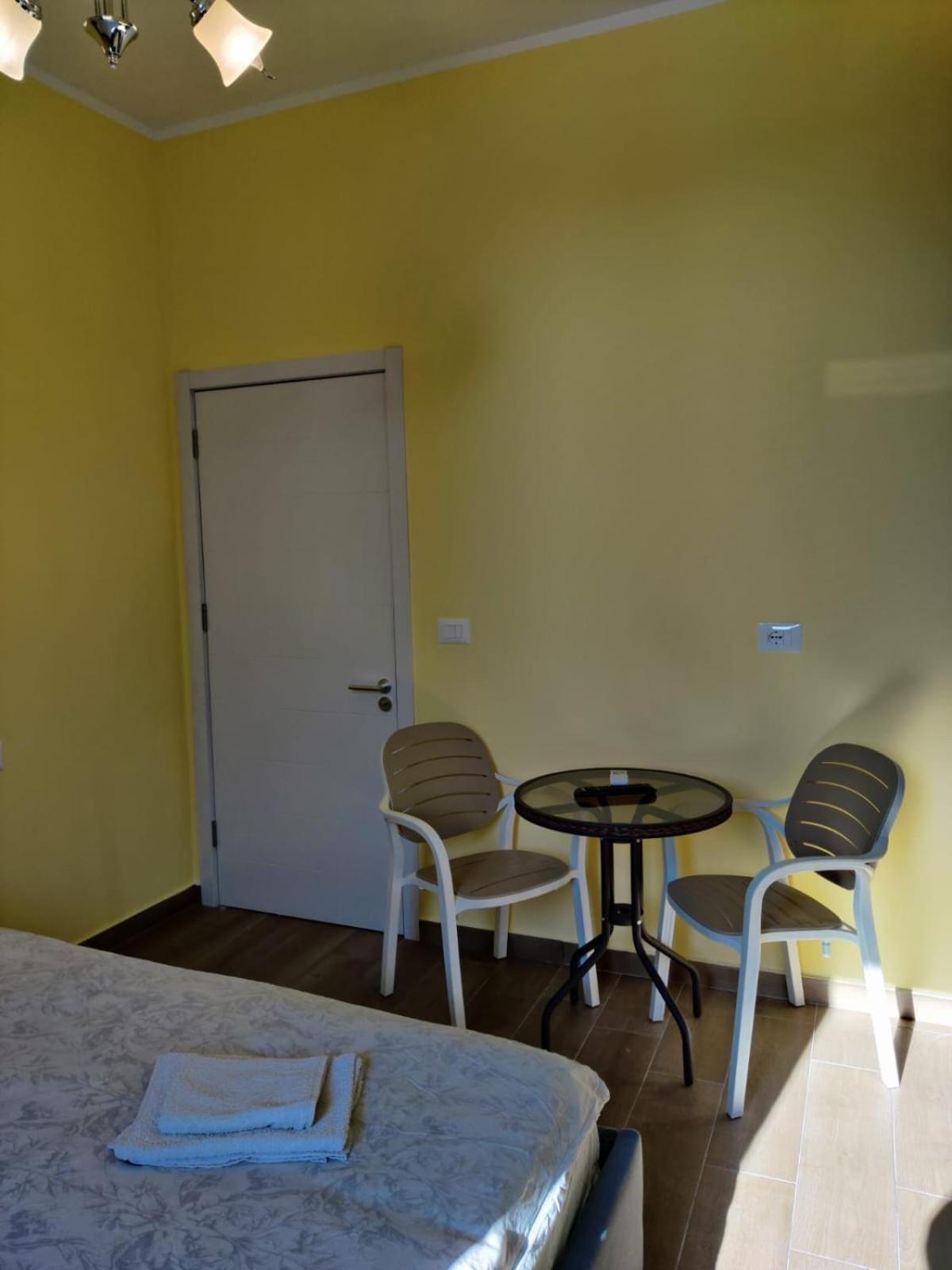Auto Tana Guest House ティラナ エクステリア 写真