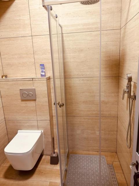 Auto Tana Guest House ティラナ エクステリア 写真